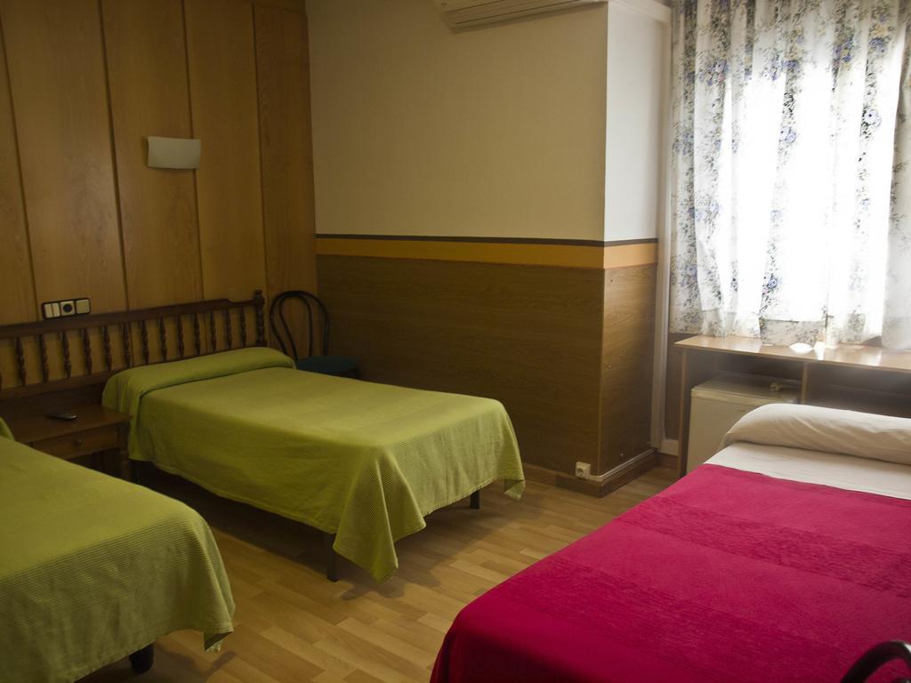 Hostal Lizana Huesca Pokoj fotografie